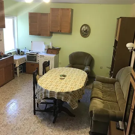 Tatil Evi Planinsko Gnezdo Tŭzha