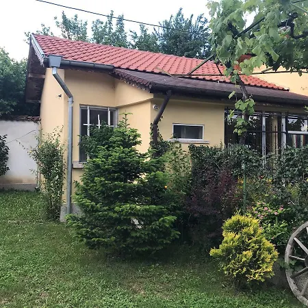 Planinsko Gnezdo Holiday home Tuzha